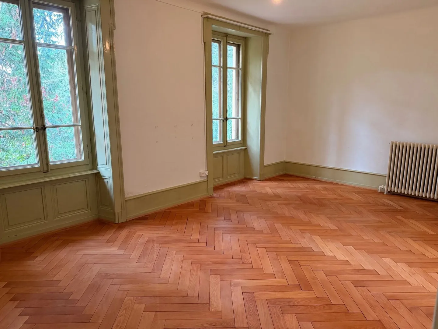 For rent 5.5-room apartment in a magnificent property in the city center of Sion - Photo 3 of 12