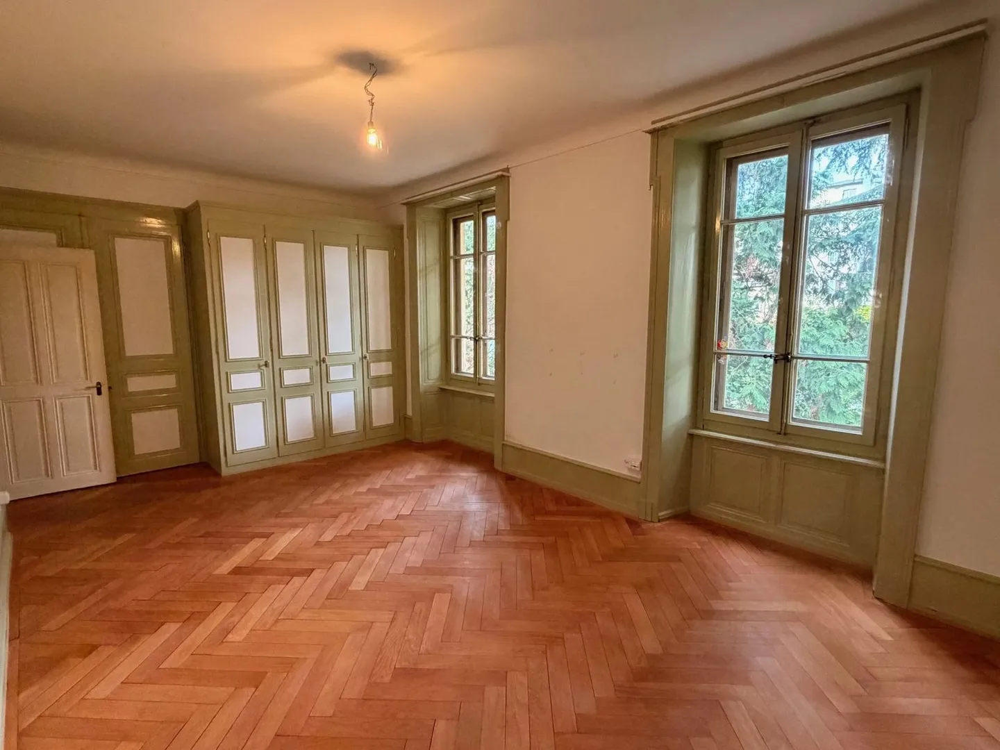 For rent 5.5-room apartment in a magnificent property in the city center of Sion - Photo 4 of 12