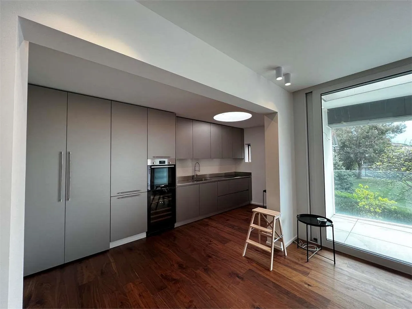 Ref. 2682 Comano Penthouse 3.5 Zimmer renoviert mit großer Terrasse - Foto 5 von 10