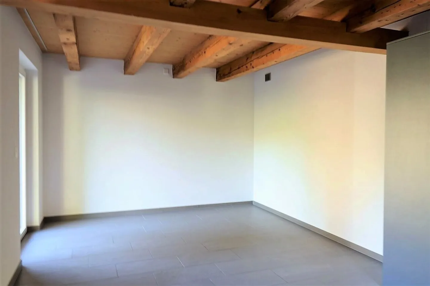 Appartamento in affitto - Foto 3 di 8