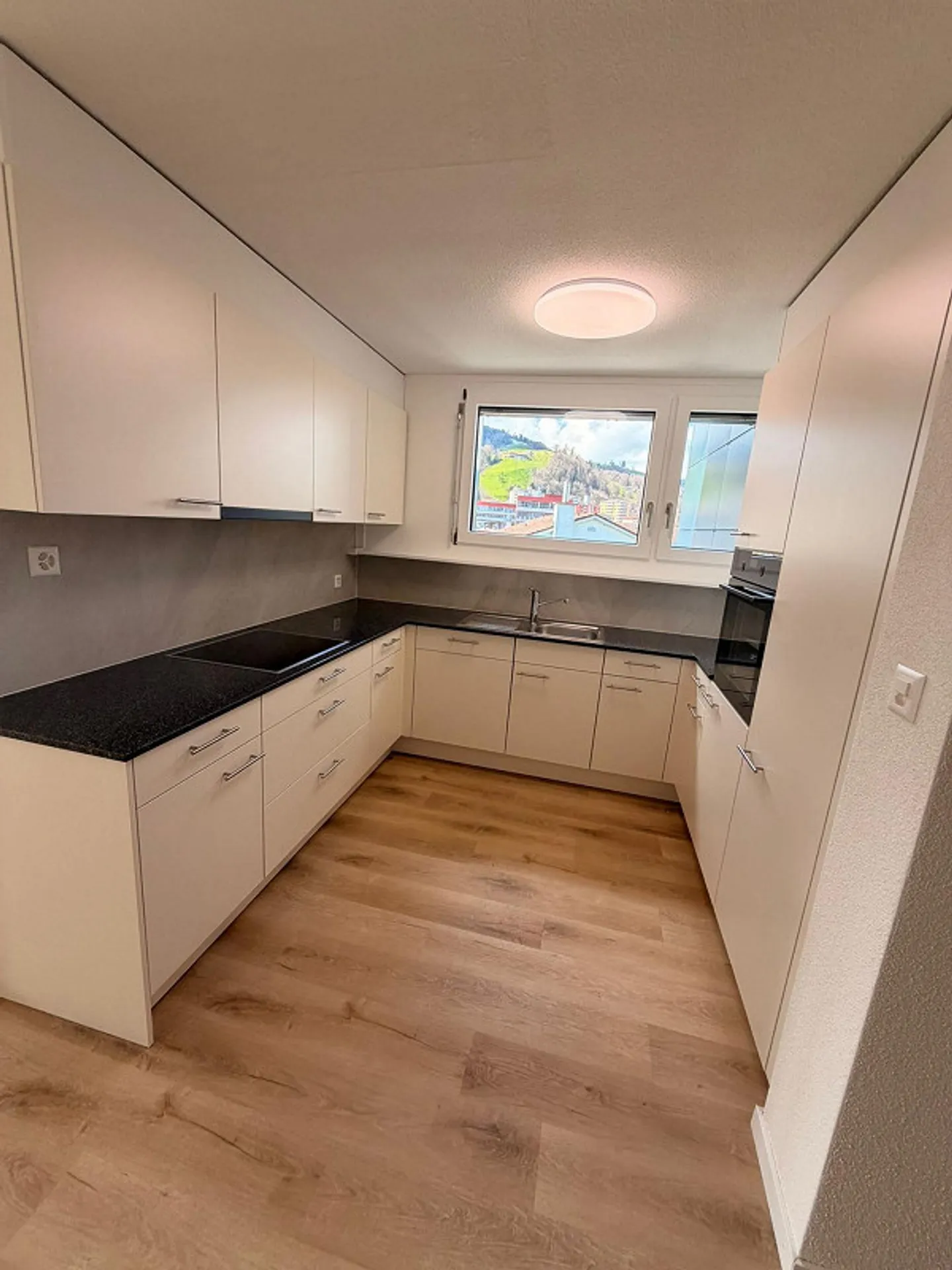 Neu sanierte 5.5-Zimmer-Wohnung - Foto 11 di 13