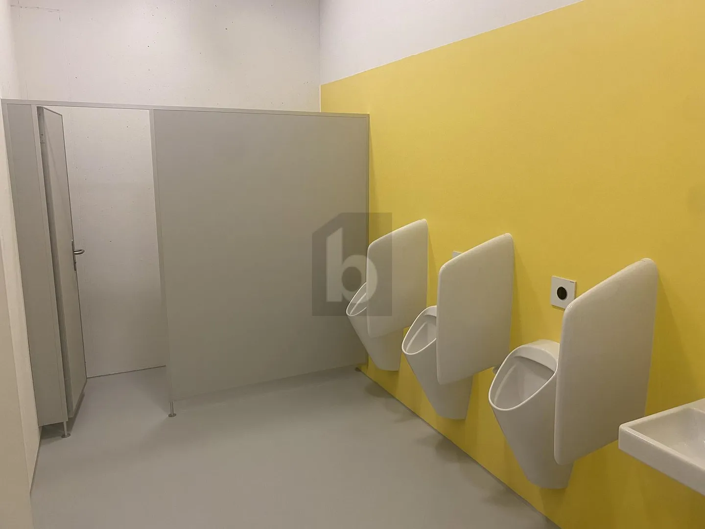 Spazio ufficio in affitto - Foto 4 di 6