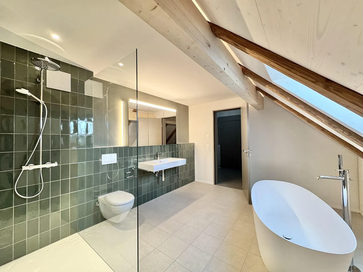 3.5 Room House Attached, Elevator, Top Expansion - Photo 1 of 10