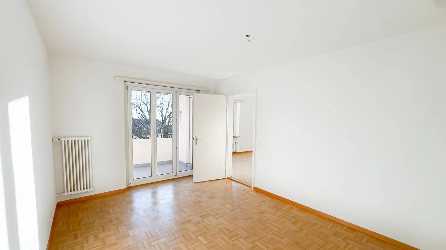 Cozy apartment with lake view - Photo 5 of 11