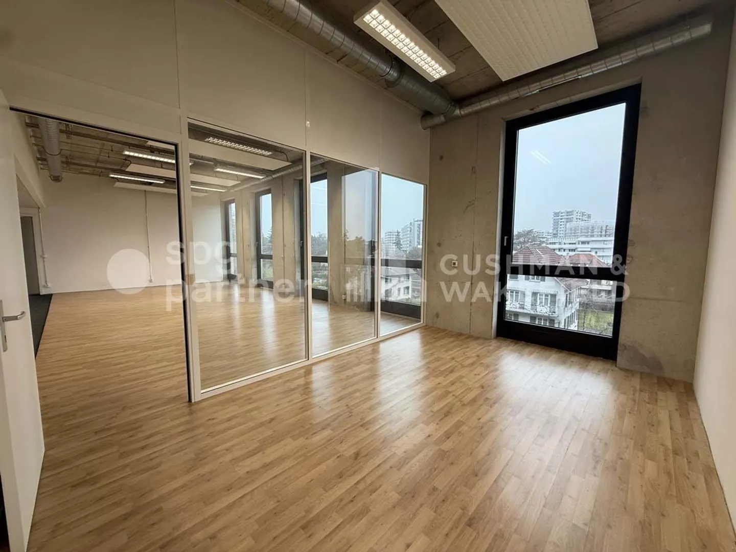 Quartet Q1 - Office or workshop of 155 m², in the heart of the mixed campus with services and logistical access - Photo 8 of 12