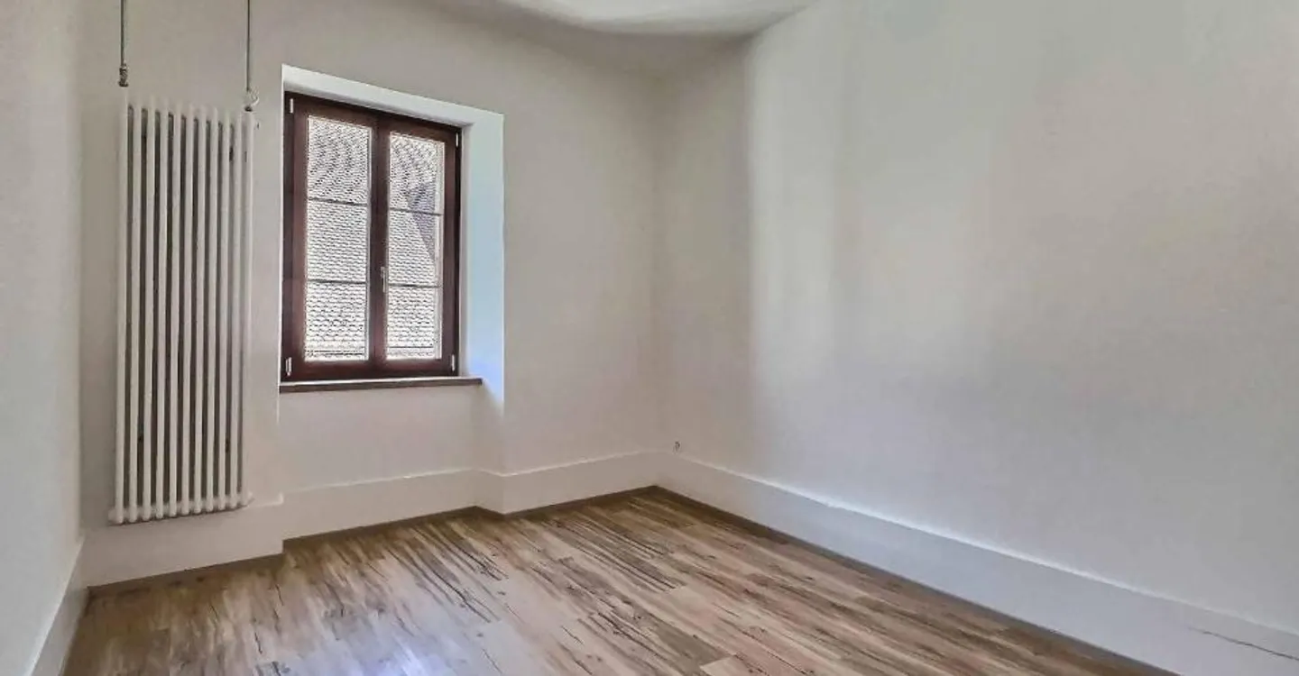 Geräumige 5,5-Zimmer-Wohnung im Herzen der Altstadt von Cossonay - Foto 9 von 9