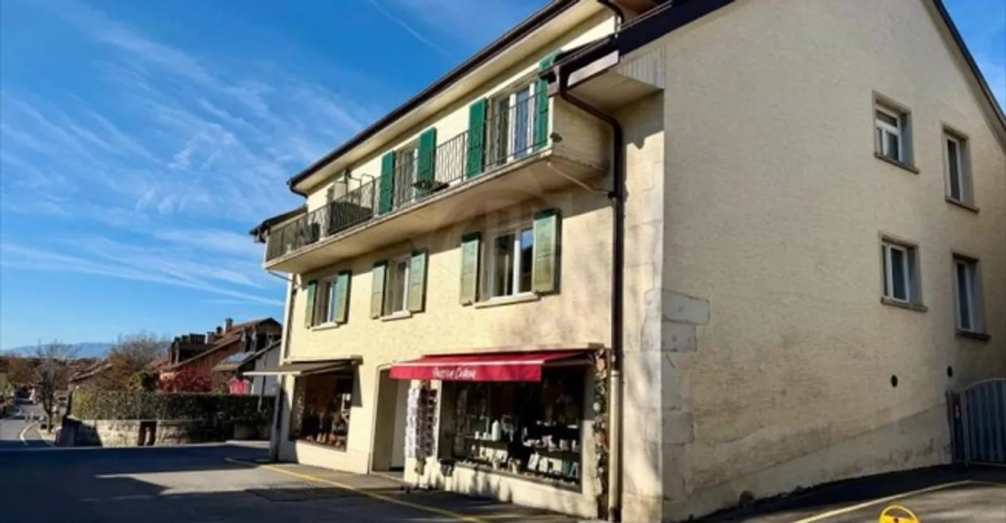 Shop for rent - Photo 1 of 6