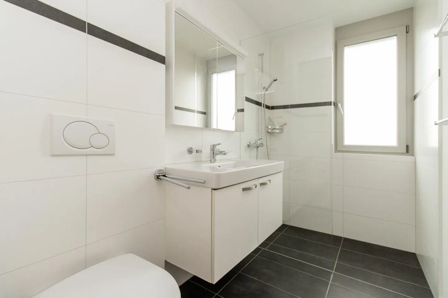 Bezugsbereite 4.5-Zimmer-Wohnung bei der HSG - möbliert, modern und lichtdurchflutet - Foto 10 di 13