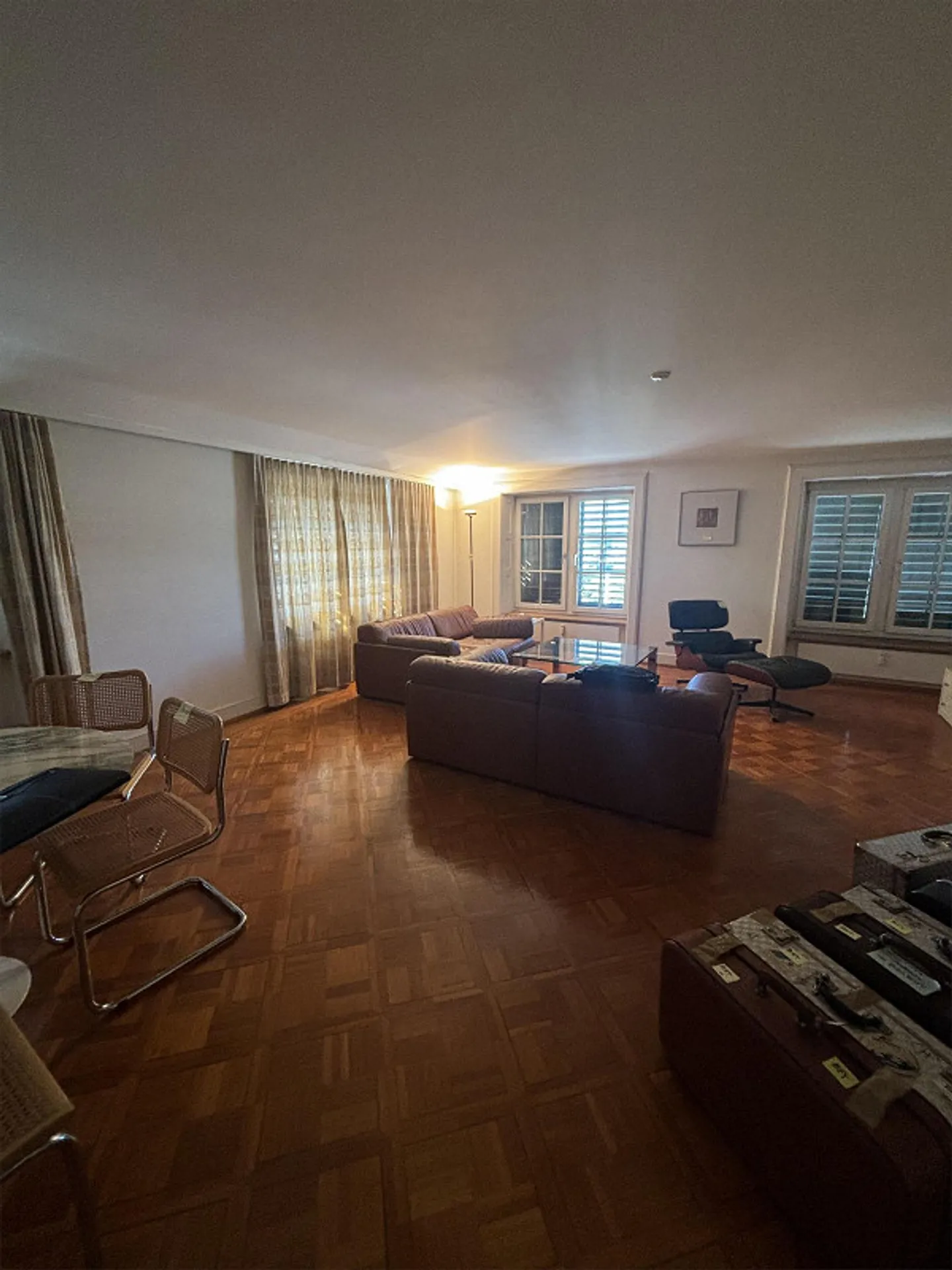 Stylish Living in the Heart of Zurich's Old Town - Photo 2 of 11