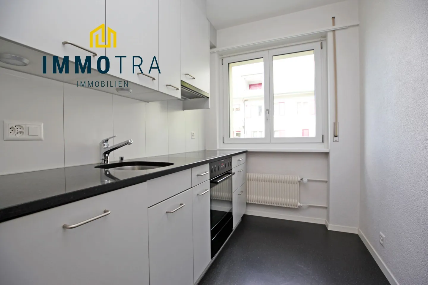 Partially renovated 3.5-room apartment on the 1st floor in Niederscherli - Photo 1 of 7
