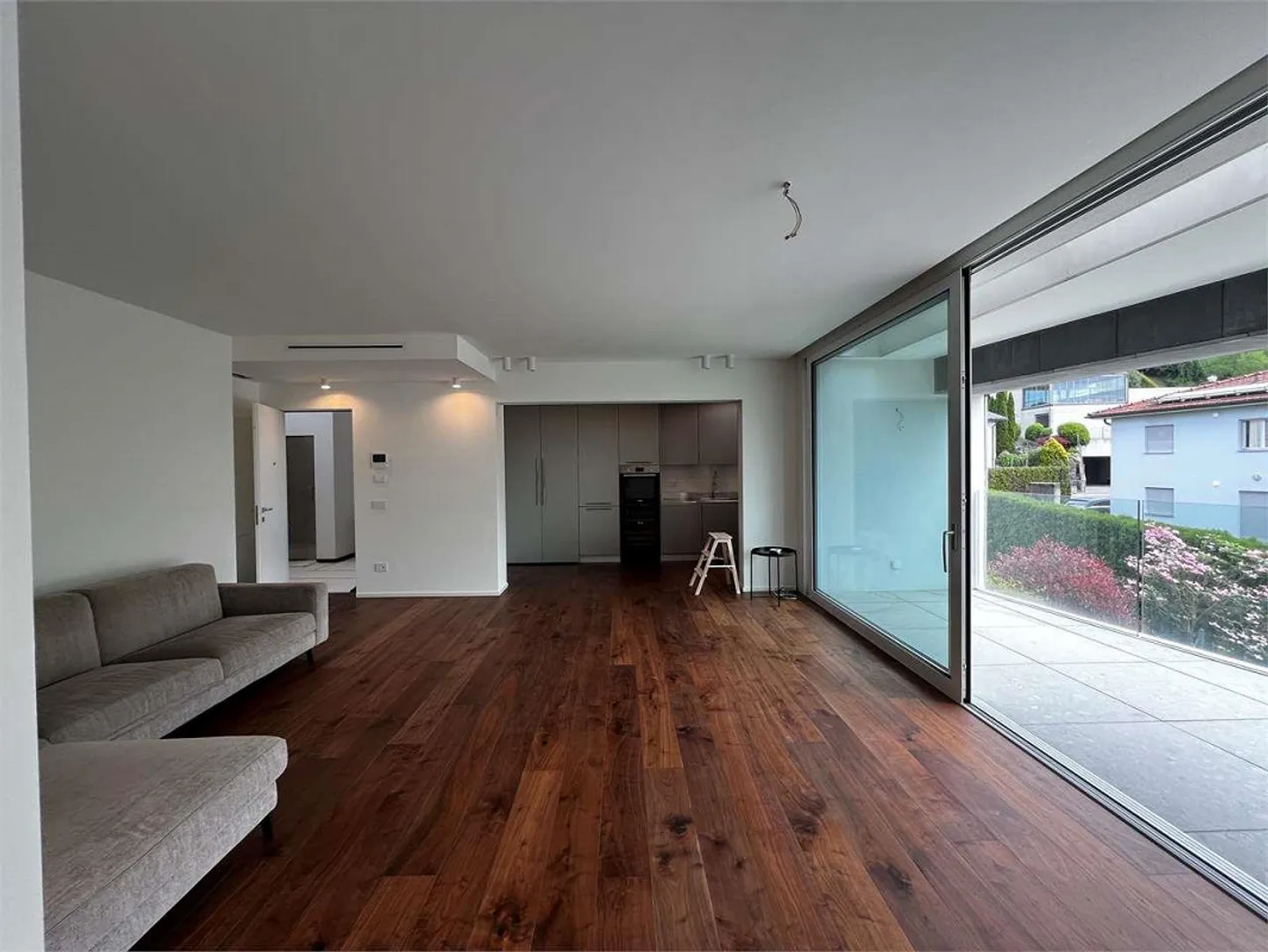 Ref. 2684 Comano penthouse 3.5 rooms renovated with large terrace - Photo 1 of 7