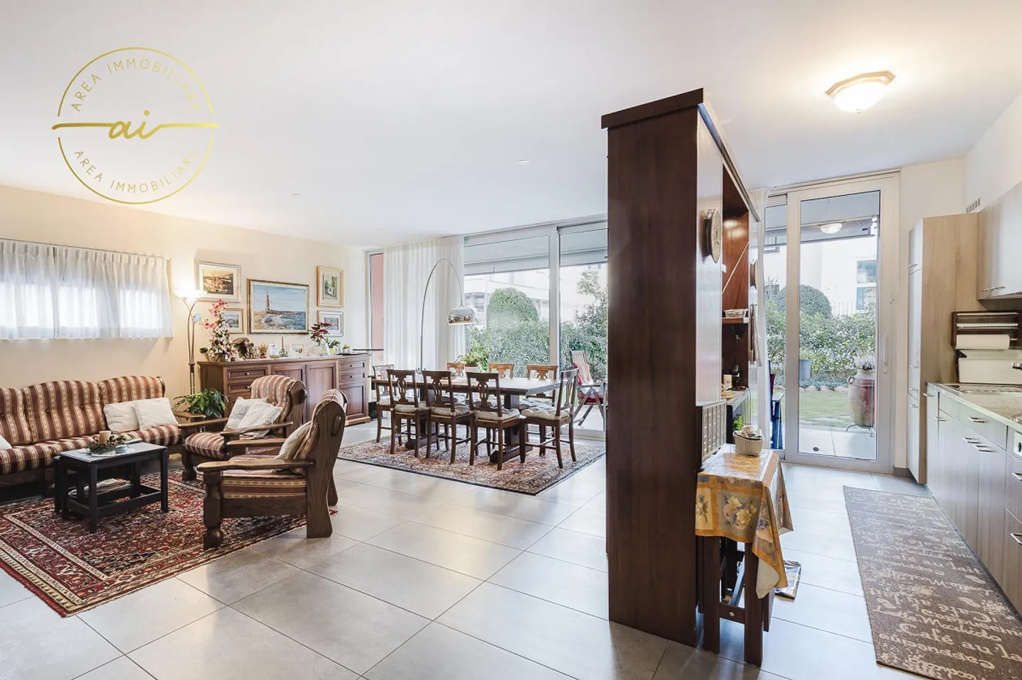 Comfortable 3.5-room apartment with garden in Lugano - Photo 1 of 13