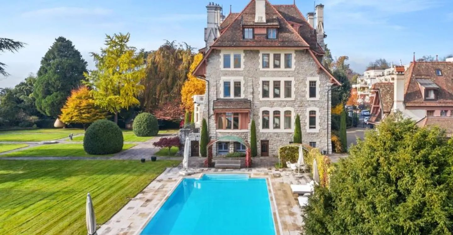 Casa padronale con fascino d'altri tempi, posizione eccezionale! - Foto 2 di 13
