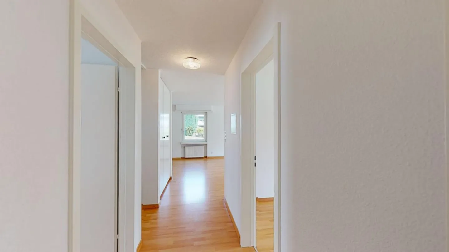 Vie tranquille près du lac et de la ville - Photo 9 sur 10