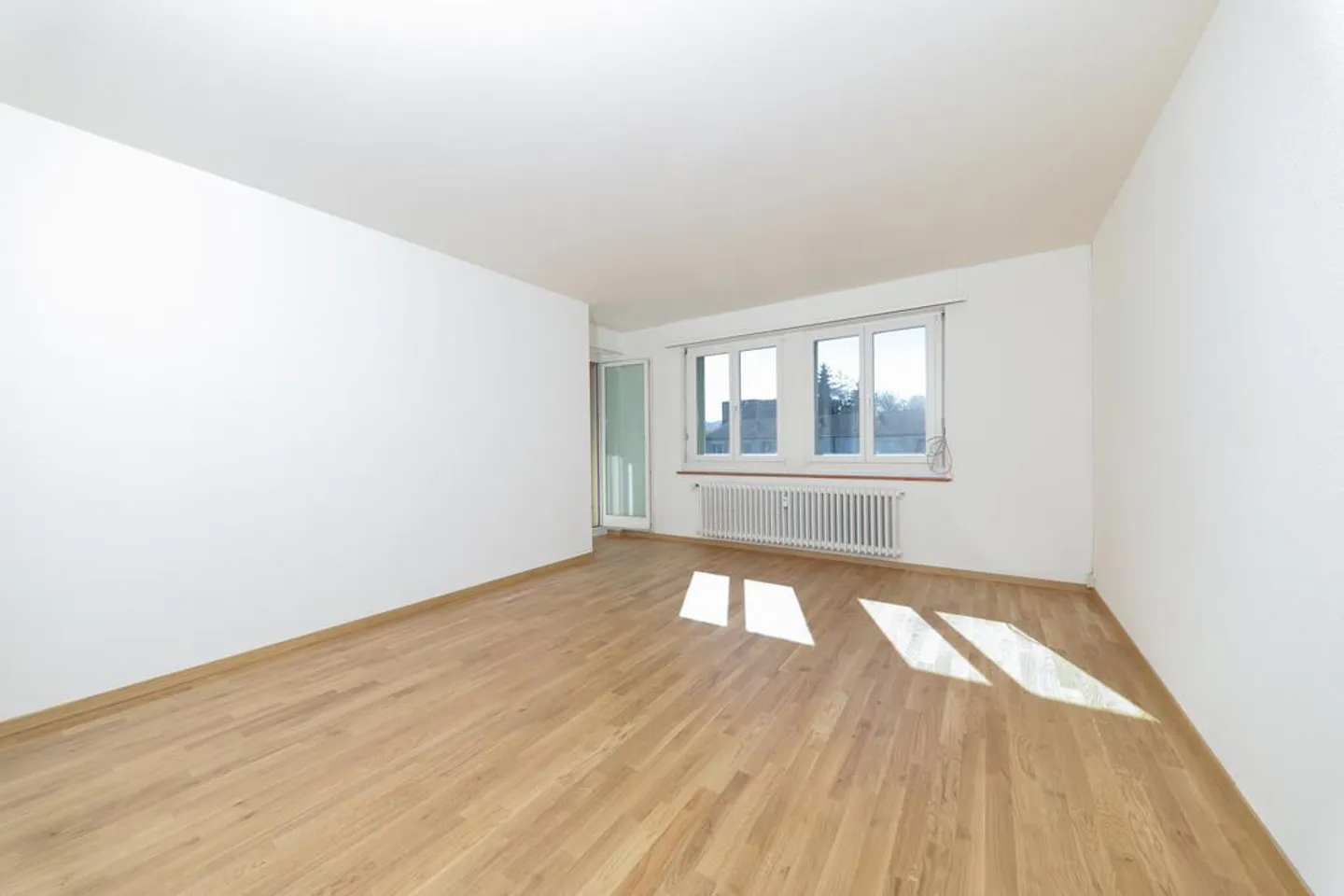 Grosszügige Wohnung in ruhiger Lage - Foto 1 von 7