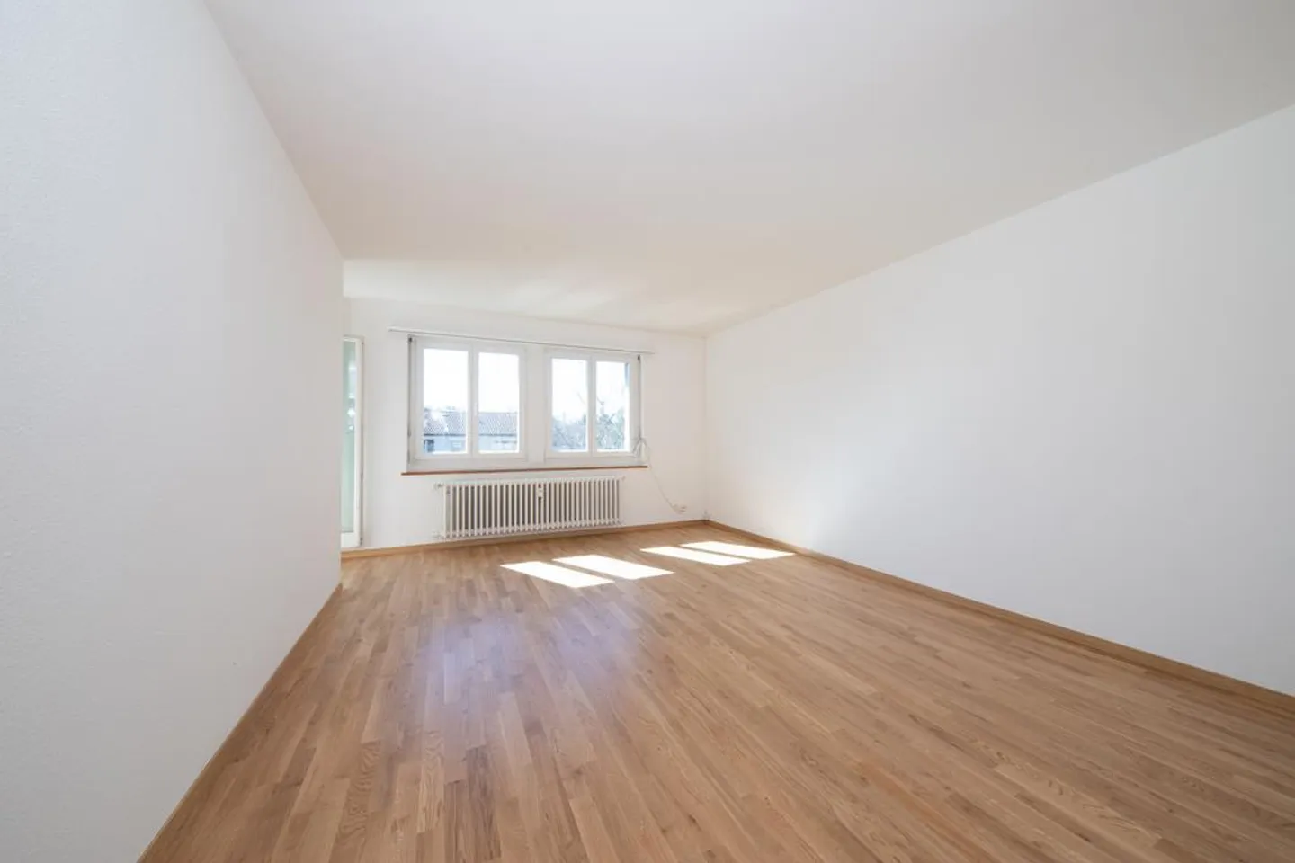 Grosszügige Wohnung in ruhiger Lage - Foto 2 von 7