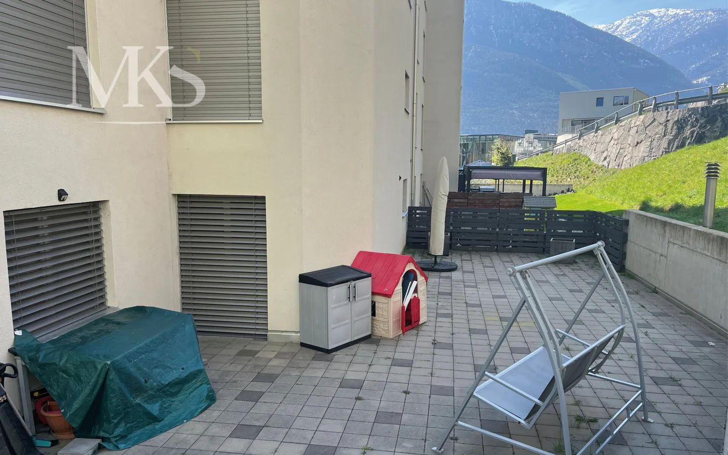 Modernes Apartment mit grossem Balkon - Foto 10 von 16