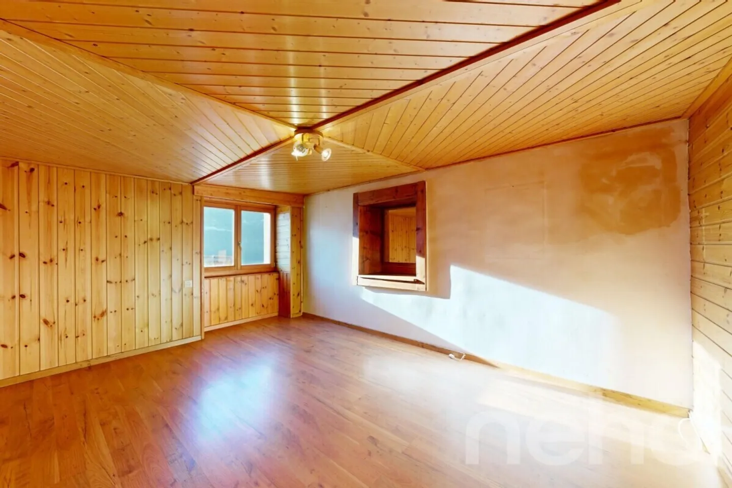 Charming house with great potential over 3 levels - Photo 8 of 12