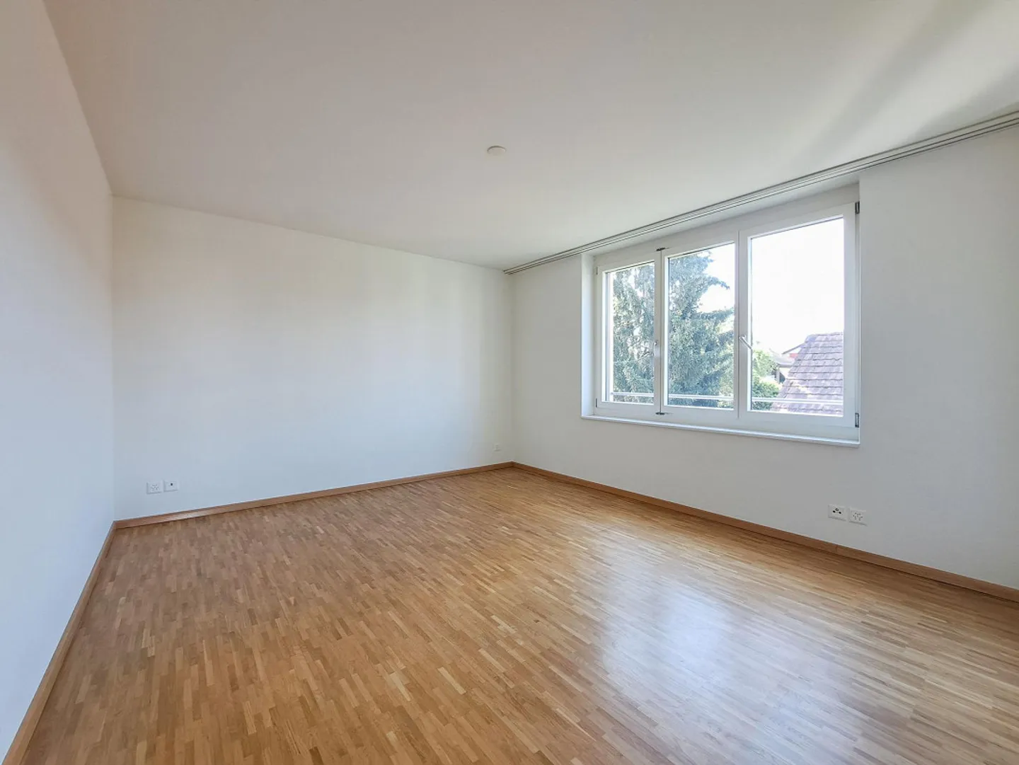 3 1/2 Room Apartment, 2nd Floor - Photo 9 of 13