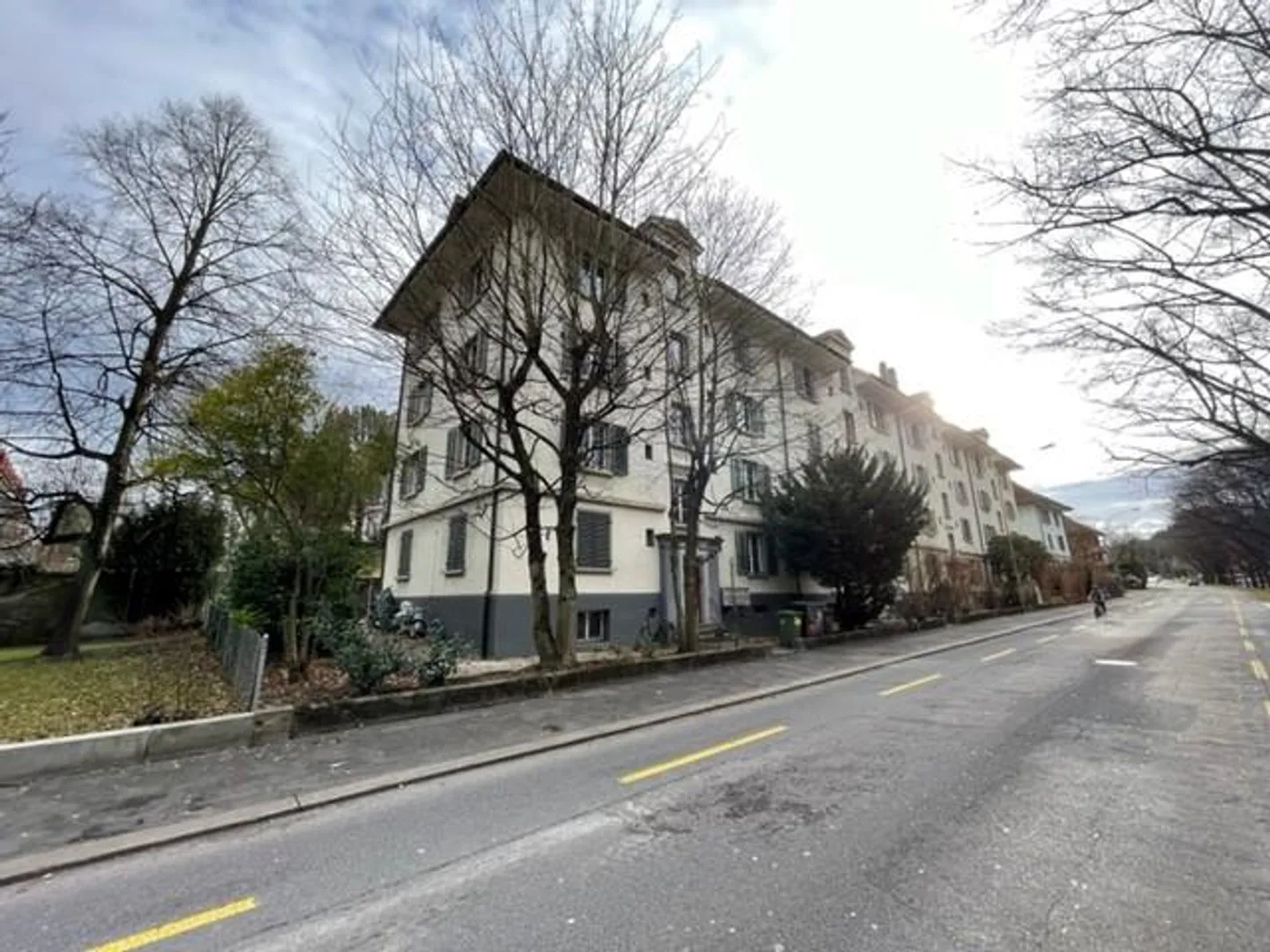 Charming 2-room apartment in a historic building near Bern - Photo 1 of 7