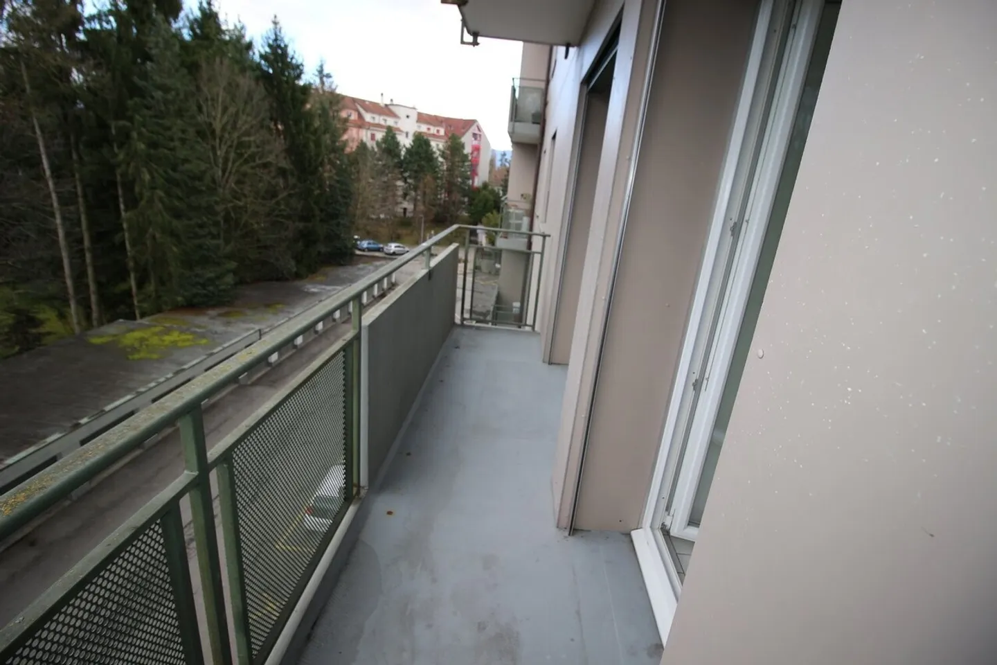 Charmant Appartement avec Vue sur Parc - Photo 11 sur 13