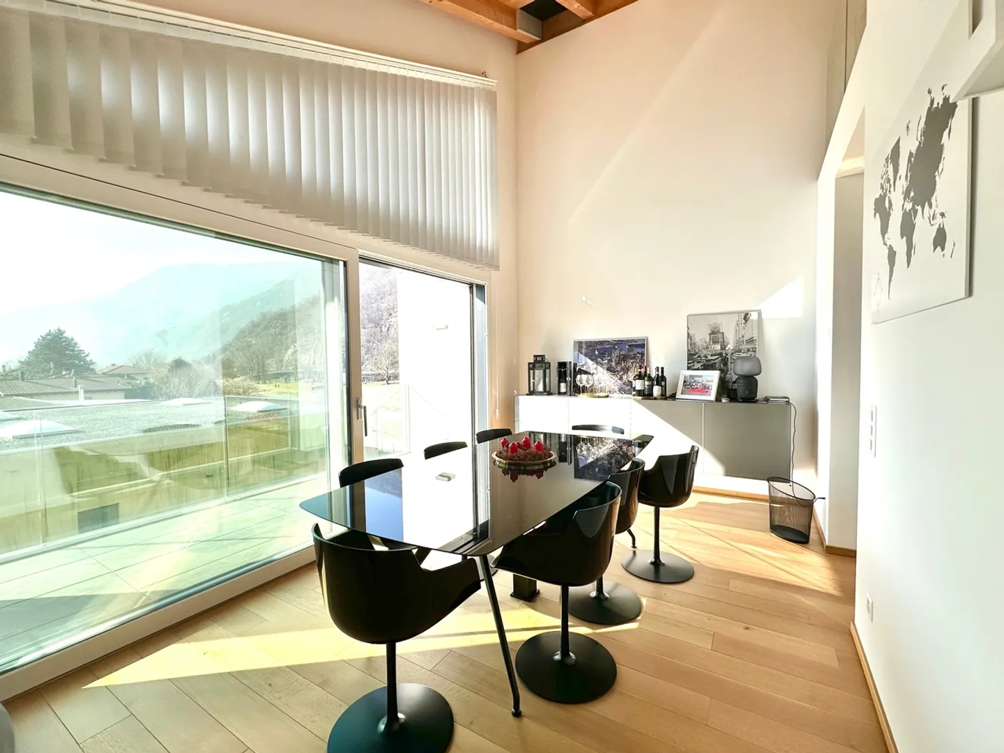 Moderne Eleganz und Komfort: Villa mit hochwertigen Ausstattungen - Foto 6 von 13