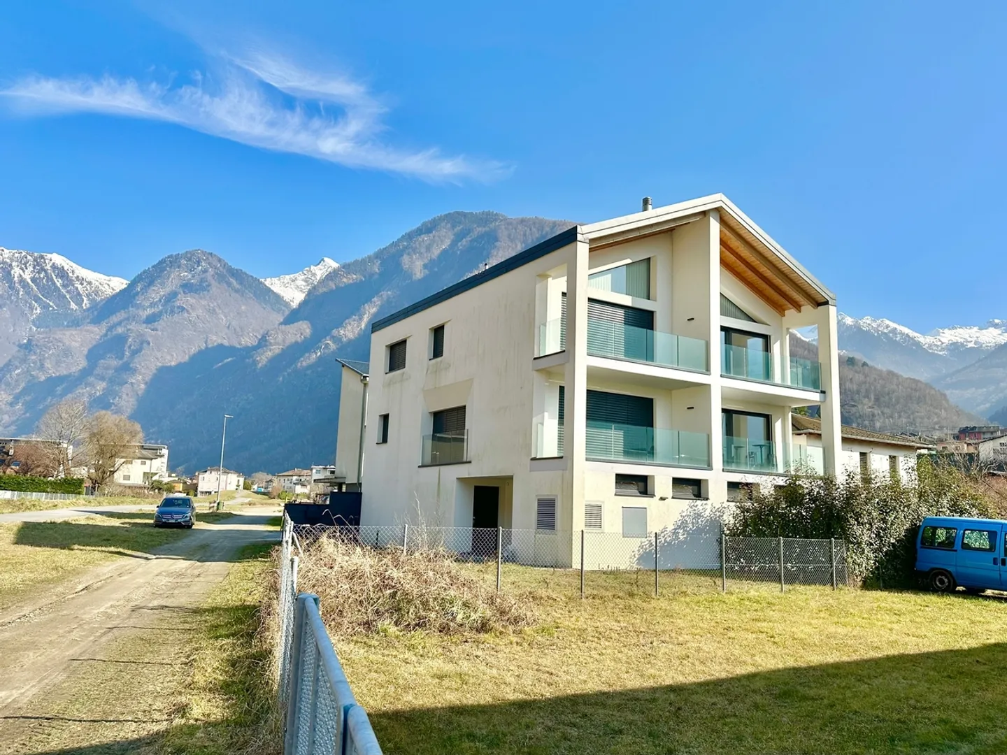 Moderne Eleganz und Komfort: Villa mit hochwertigen Ausstattungen - Foto 12 von 13