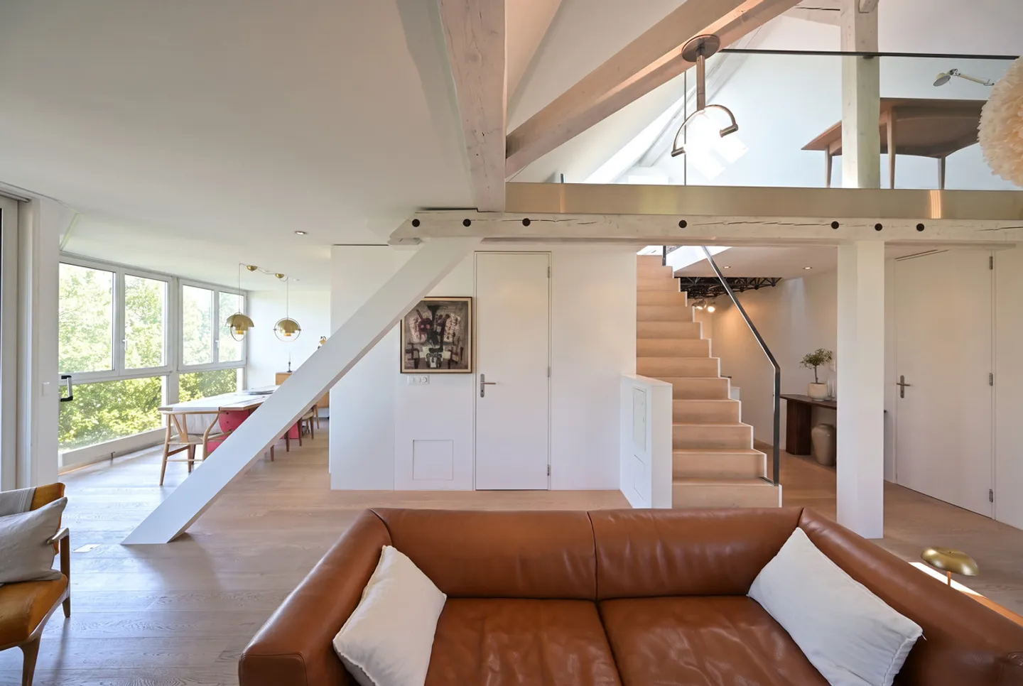 LUXURIOUS DESIGNER APARTMENT WITH PANORAMIC ROOF TERRACE AND AIR CONDITIONING - Photo 2 of 14