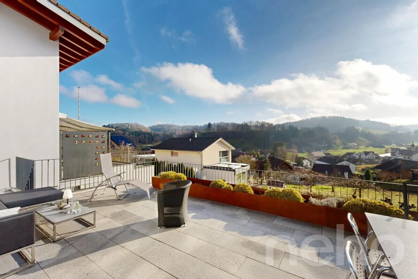 Maison jumelée lumineuse de 5,5 pièces en position élevée avec vue lointaine - Photo 11 sur 12