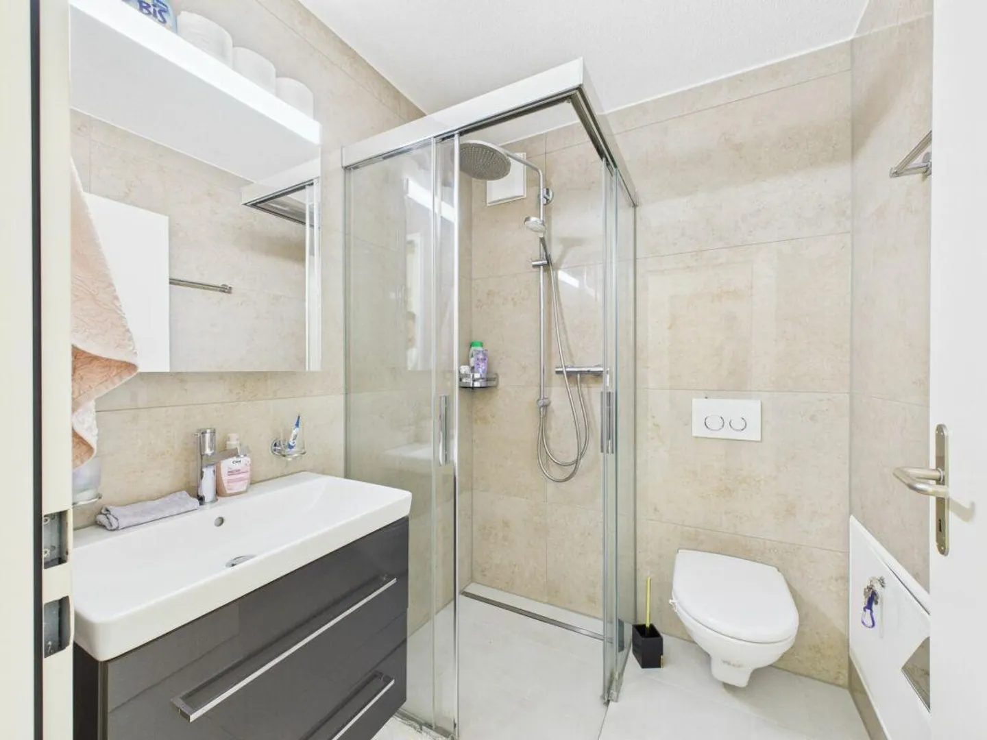 MODERN AN RUHIGER ZENTRALER LAGE - Foto 4 von 8