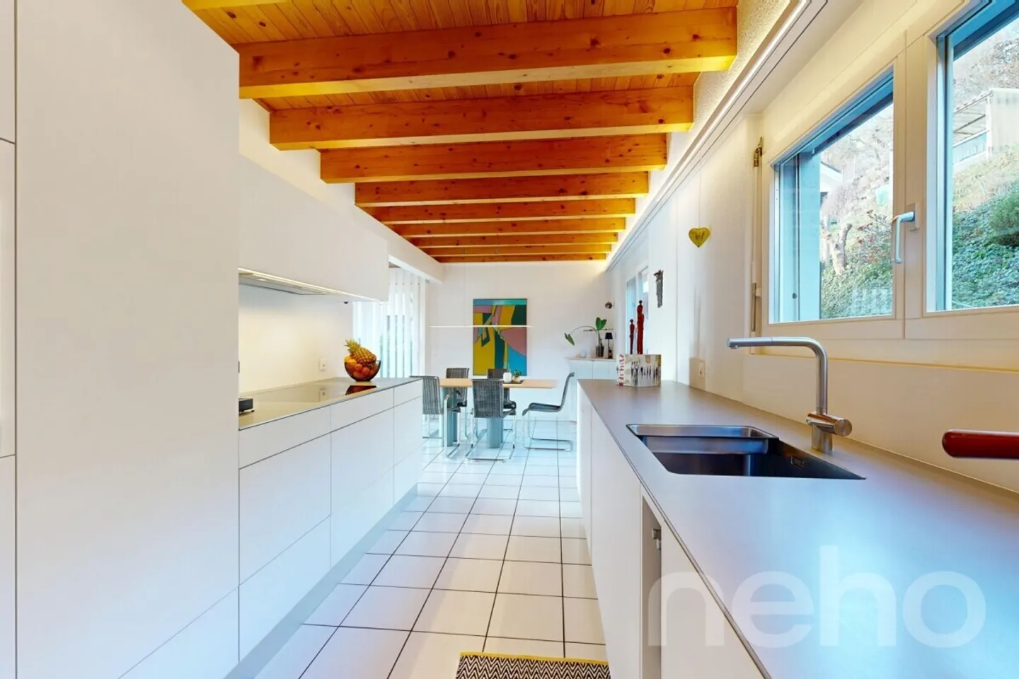 Maison jumelée lumineuse de 5,5 pièces en position élevée avec vue lointaine - Photo 5 sur 12