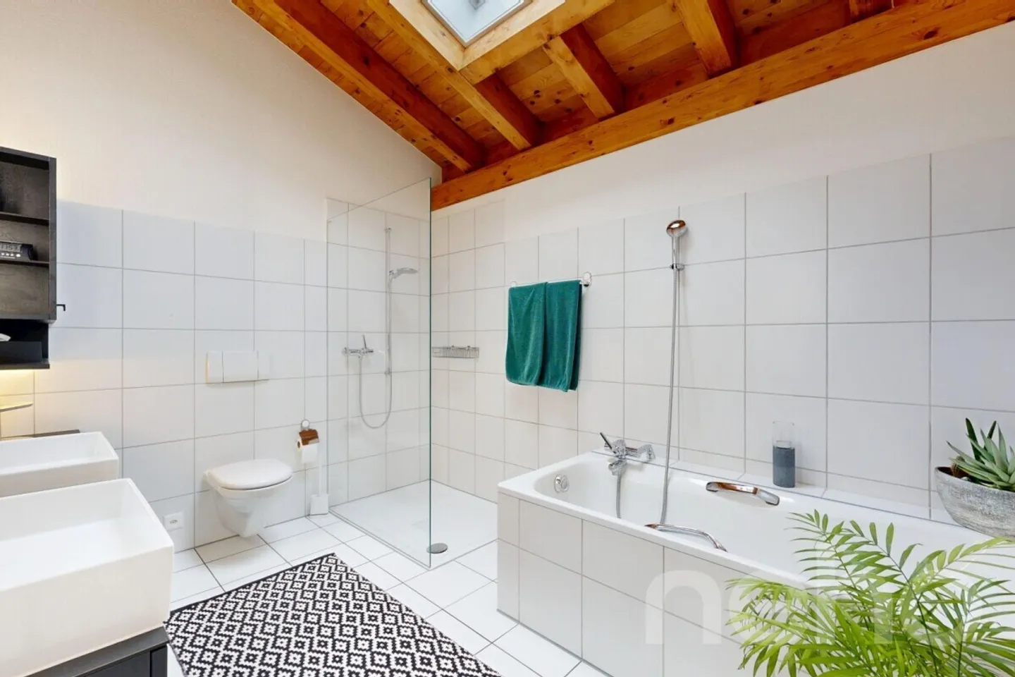 Maison jumelée lumineuse de 5,5 pièces en position élevée avec vue lointaine - Photo 8 sur 12