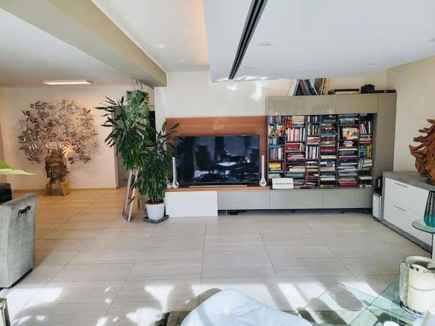 High-end penthouse with panoramic terrace and swimming pool - Photo 10 of 13