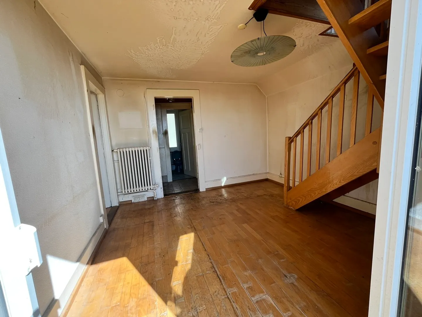 Opportunité de rénovation : Duplex - Photo 3 sur 7
