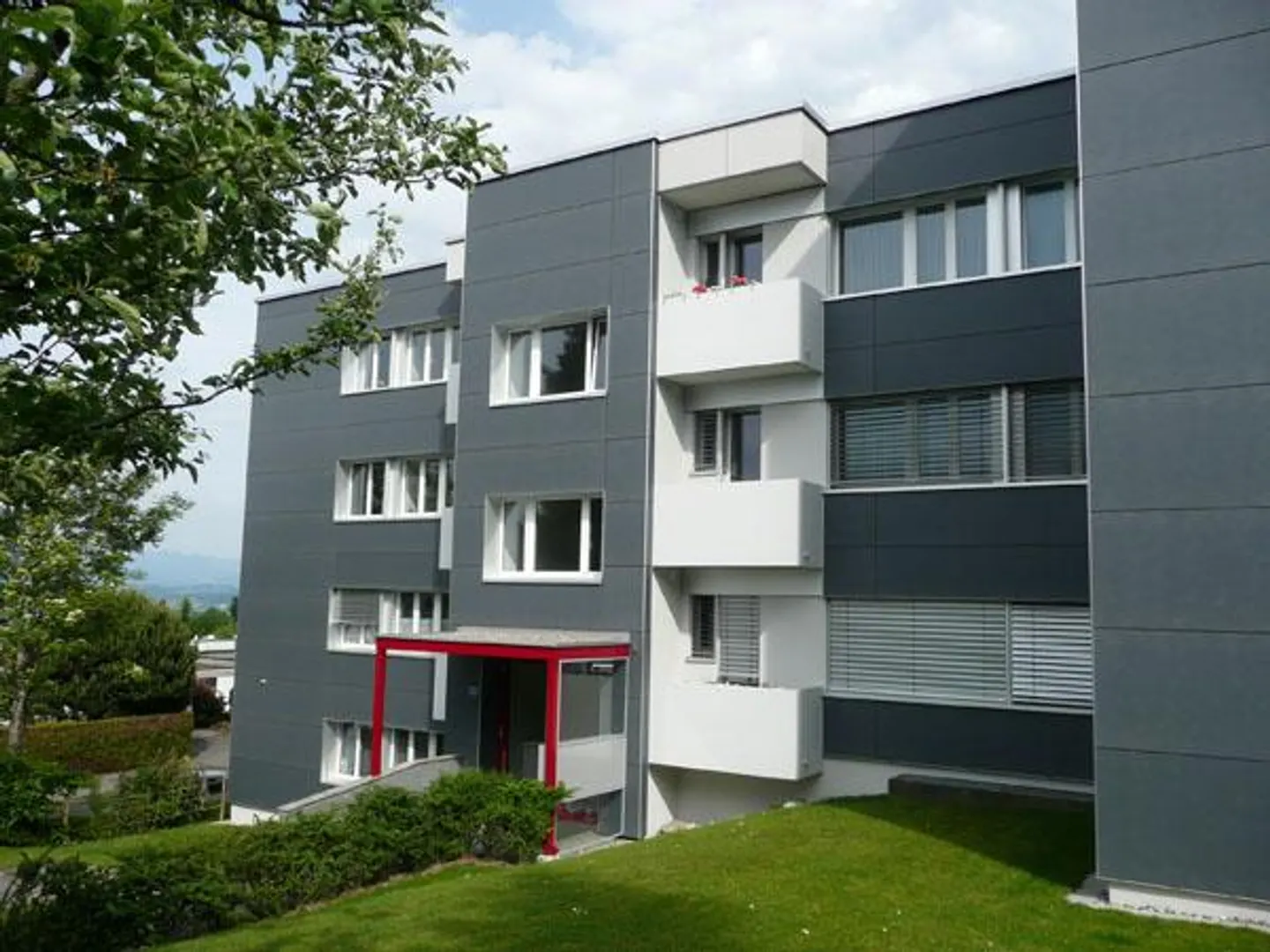 Free Parking Space in Wädenswil - Photo 1 of 1