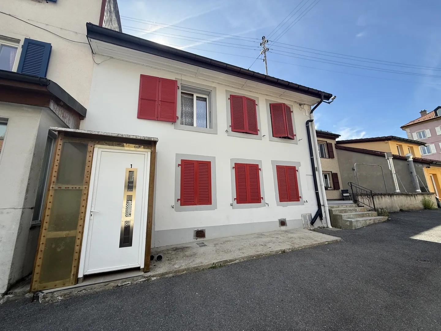 Ampio appartamento di 3,5 locali al piano terra rialzato - Foto 1 di 7