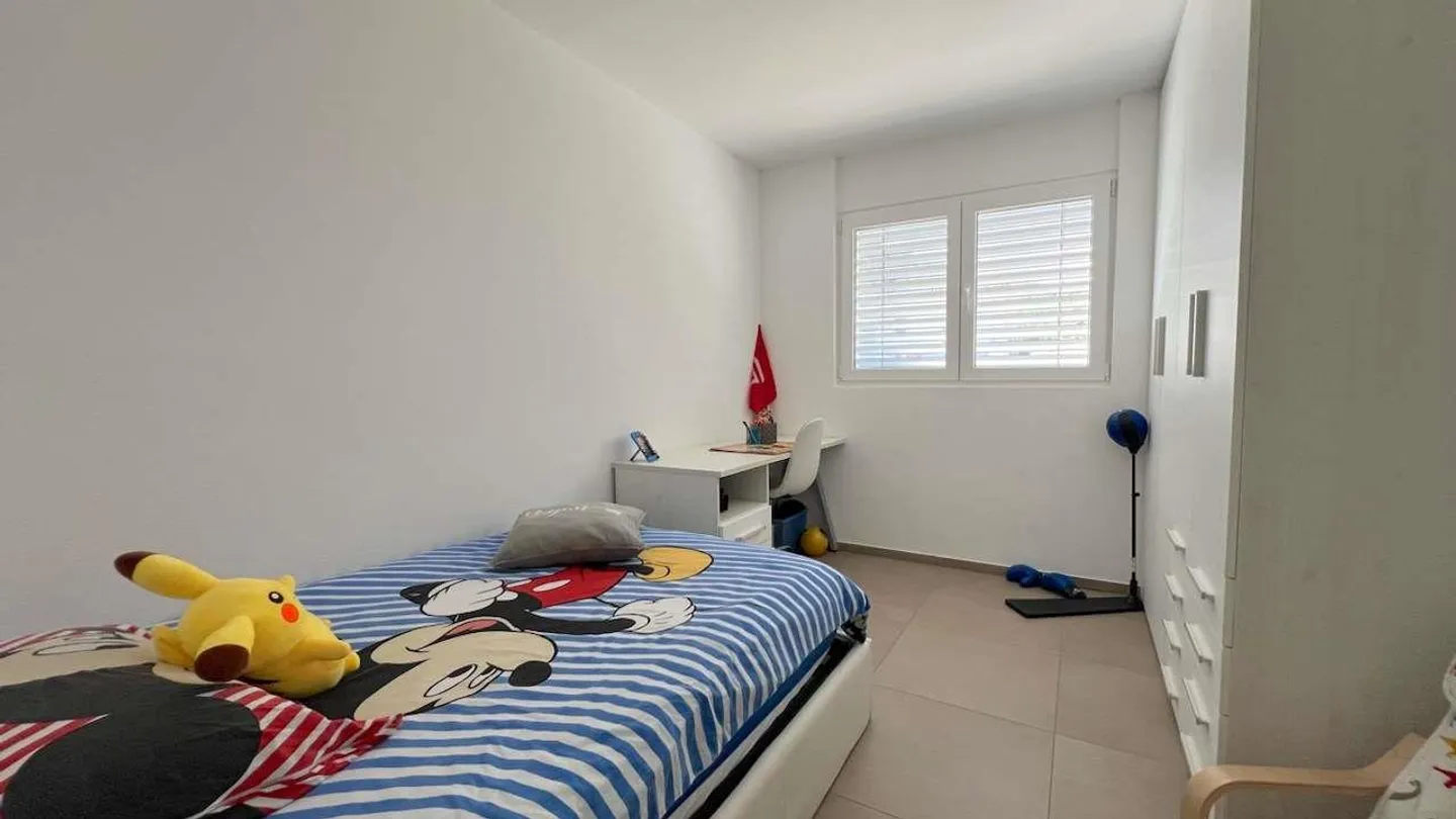 RIVERA - Elegante 5.5 con ampia terrazza coperta - Foto 4 di 12
