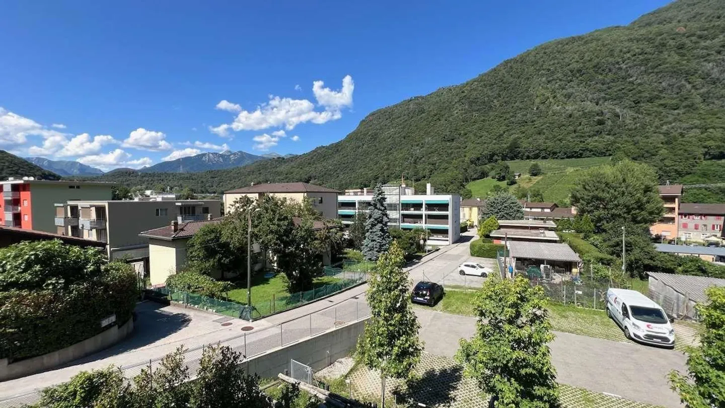 RIVERA - Elegante 5.5 con ampia terrazza coperta - Foto 11 di 12