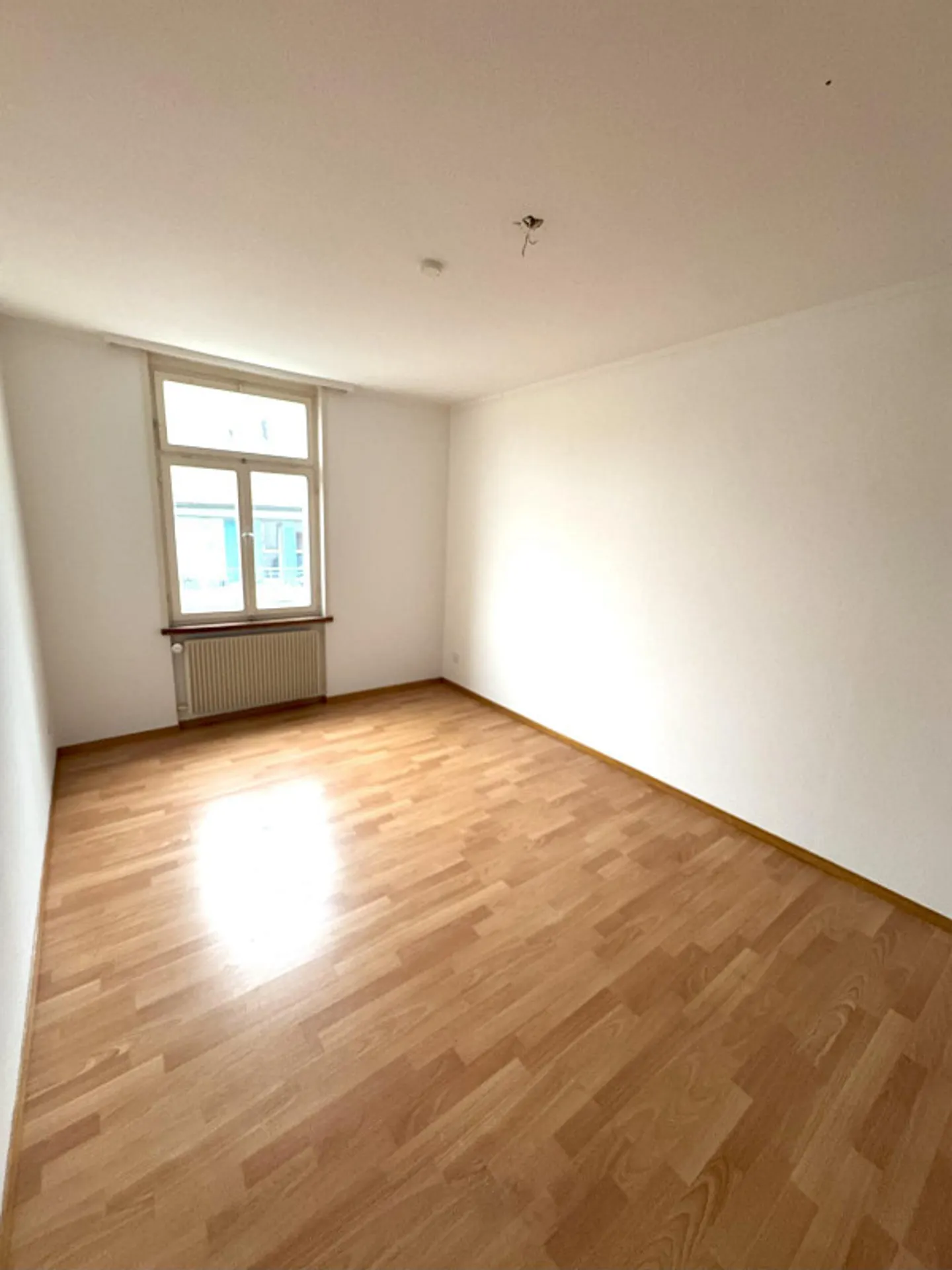 Charming apartment in attractive location - Photo 2 of 8
