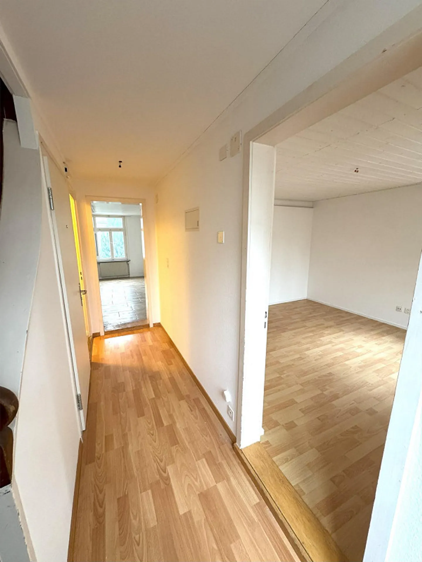 Charming apartment in attractive location - Photo 5 of 8
