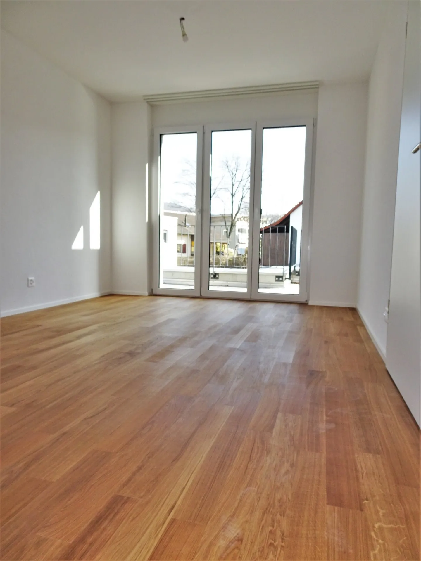 Luxurious 4.5-room apartment on the first floor at Main Street 21 - Photo 3 of 12