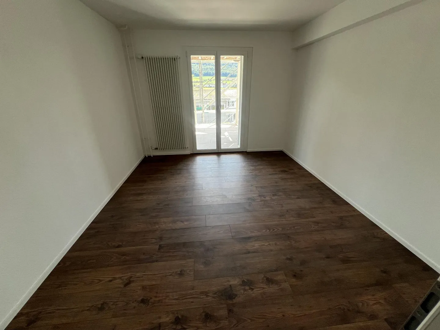 Prima locazione! - appartamento 3.5 stanze completamente ristrutturato e bello con grande balcone - Foto 4 di 9