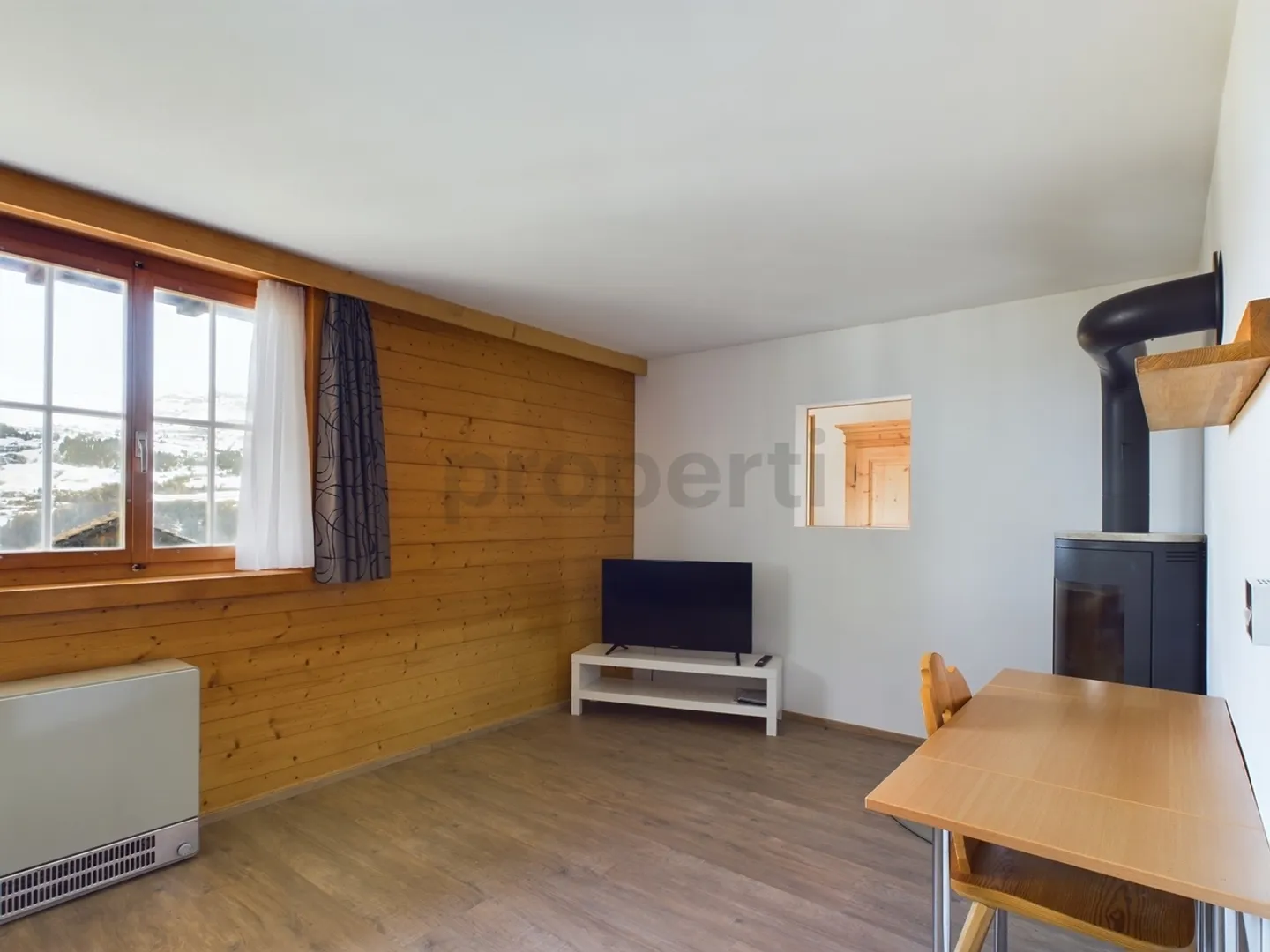 Spacious studio with beautiful garden in Andiast - Photo 2 of 7