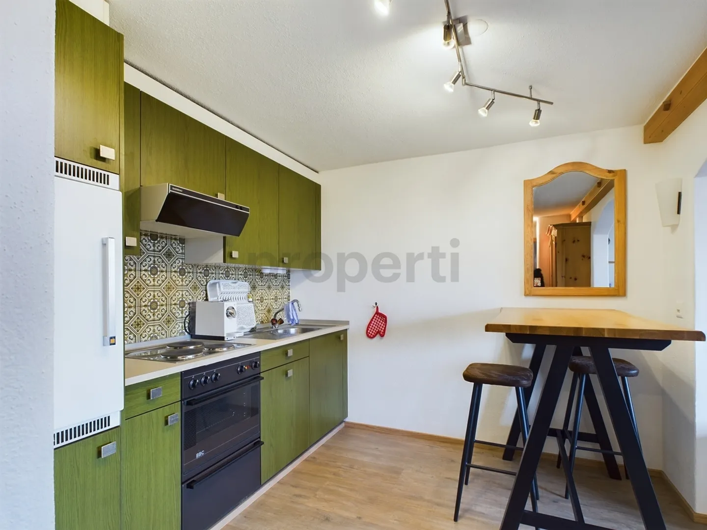 Spacious studio with beautiful garden in Andiast - Photo 4 of 7