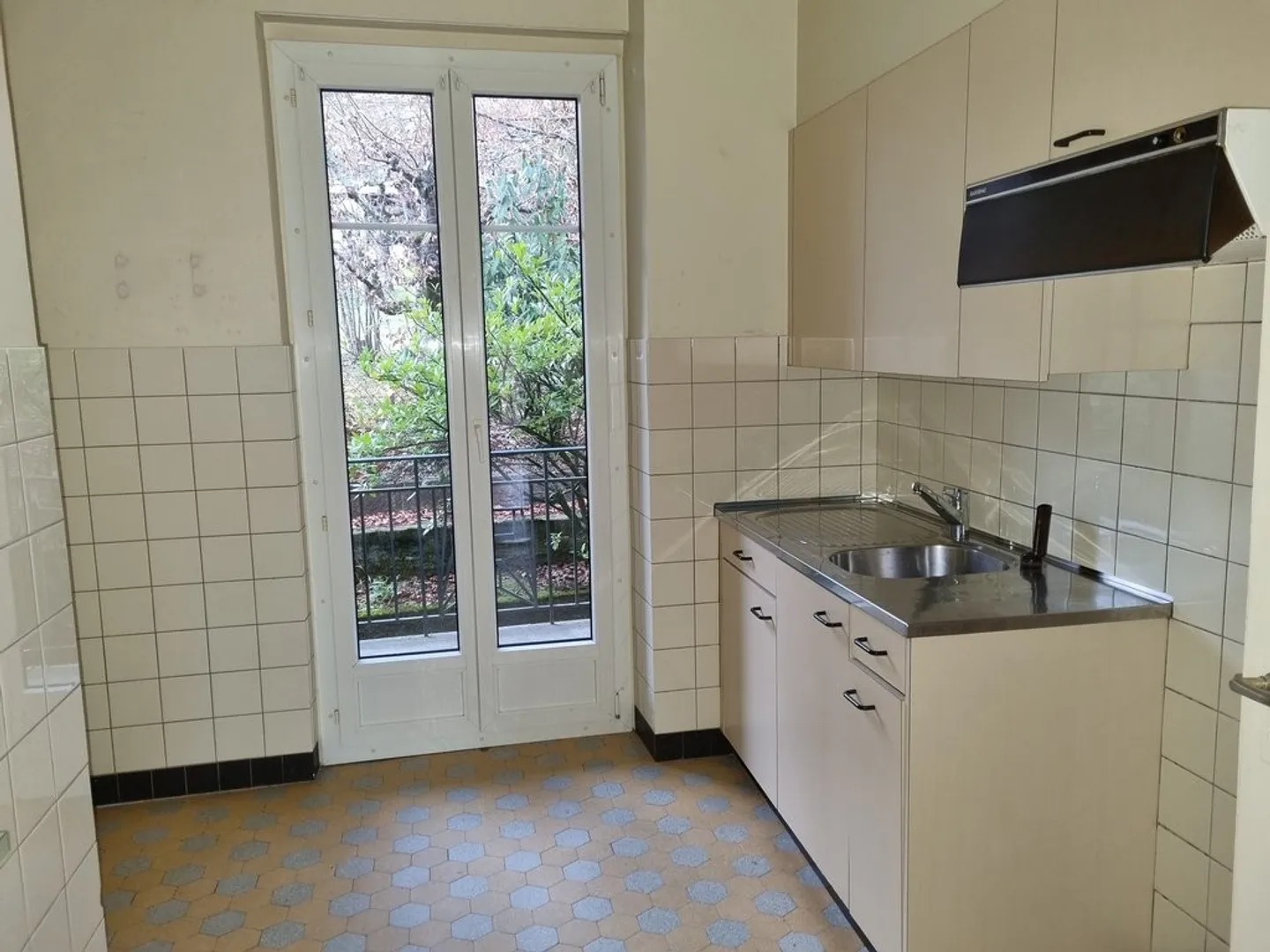 3 rooms with balcony in a small house - Photo 4 of 12