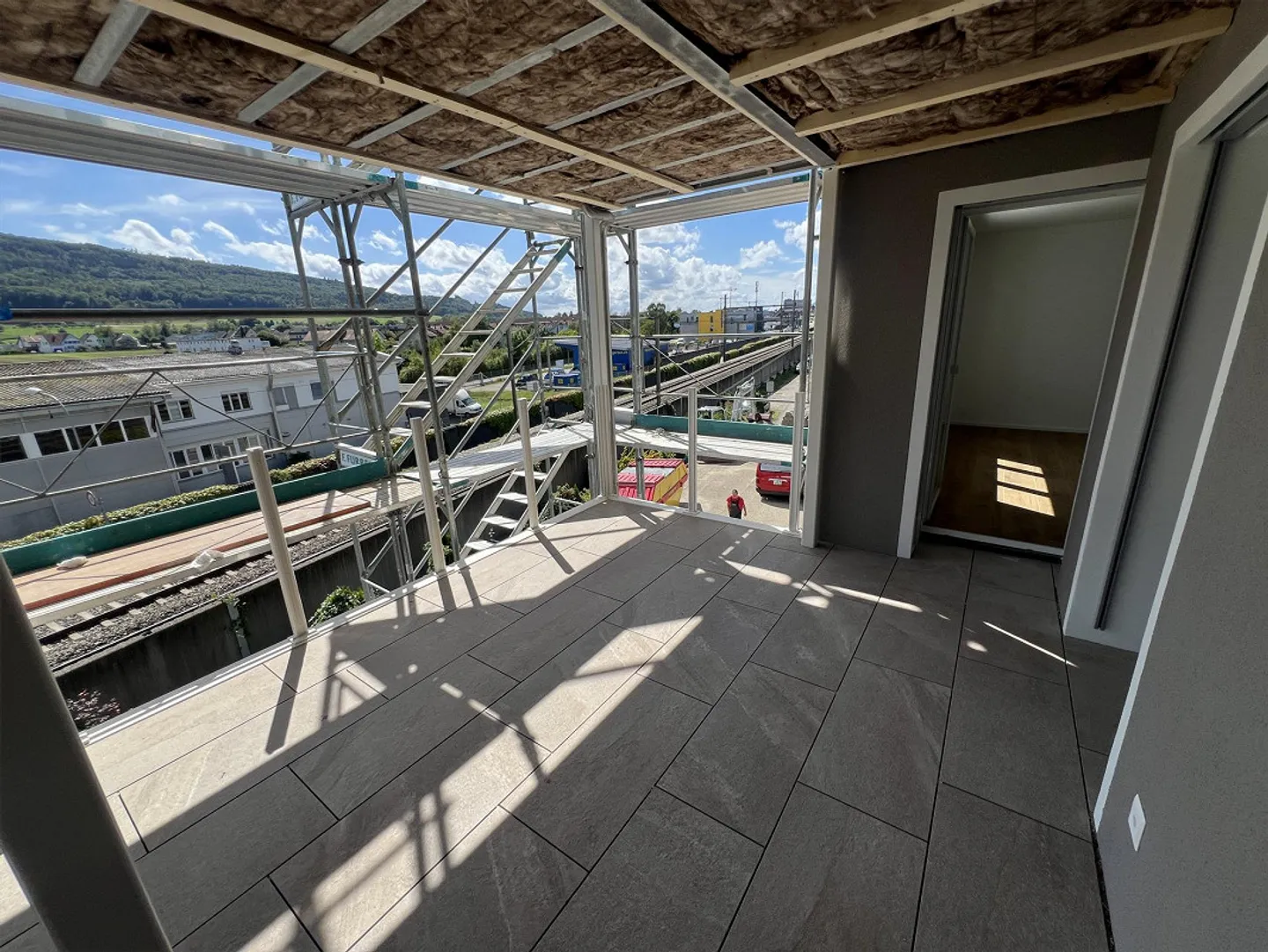 Prima locazione! - appartamento 3.5 stanze completamente ristrutturato e bello con grande balcone - Foto 7 di 9