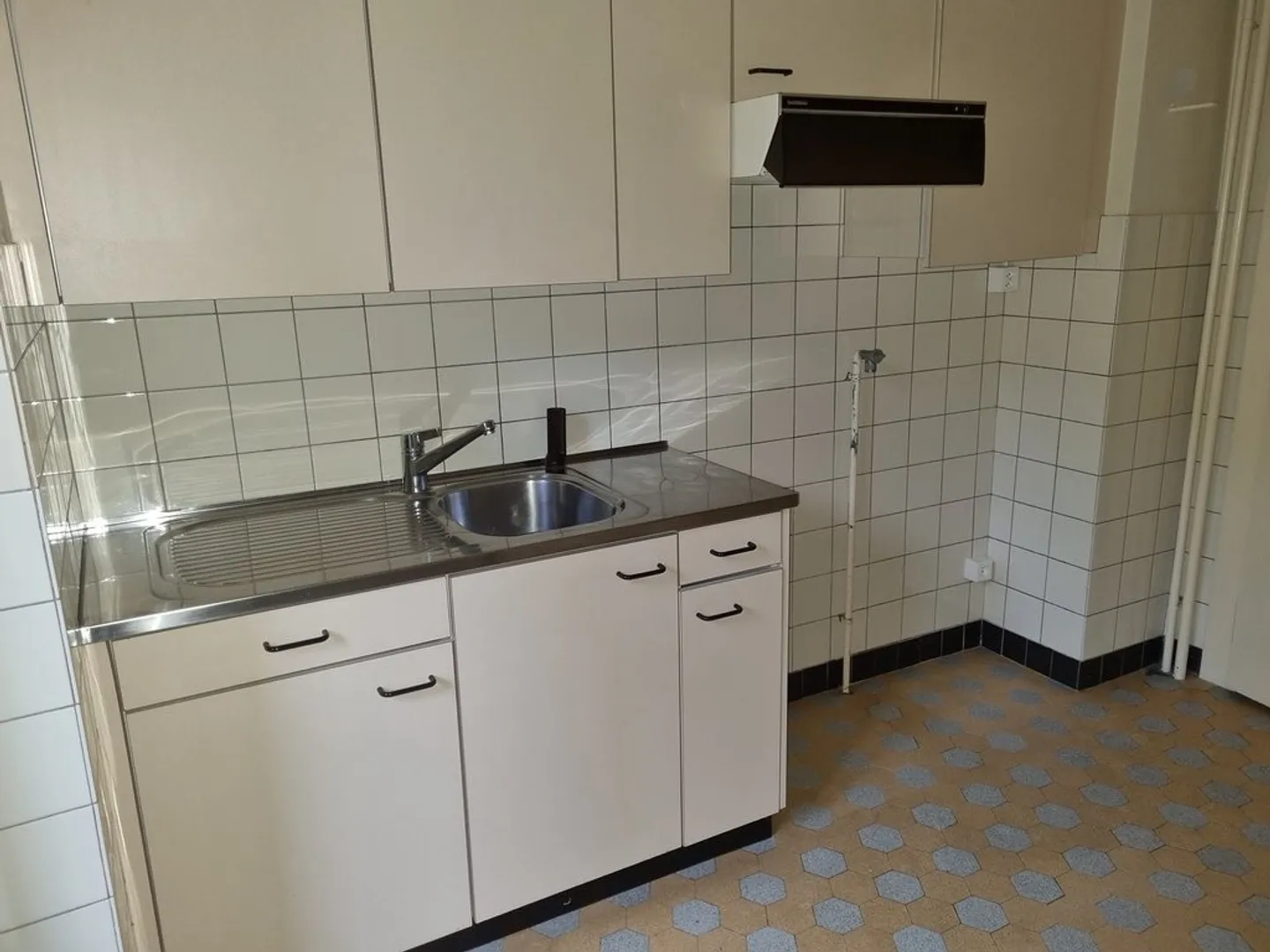 3 rooms with balcony in a small house - Photo 5 of 12