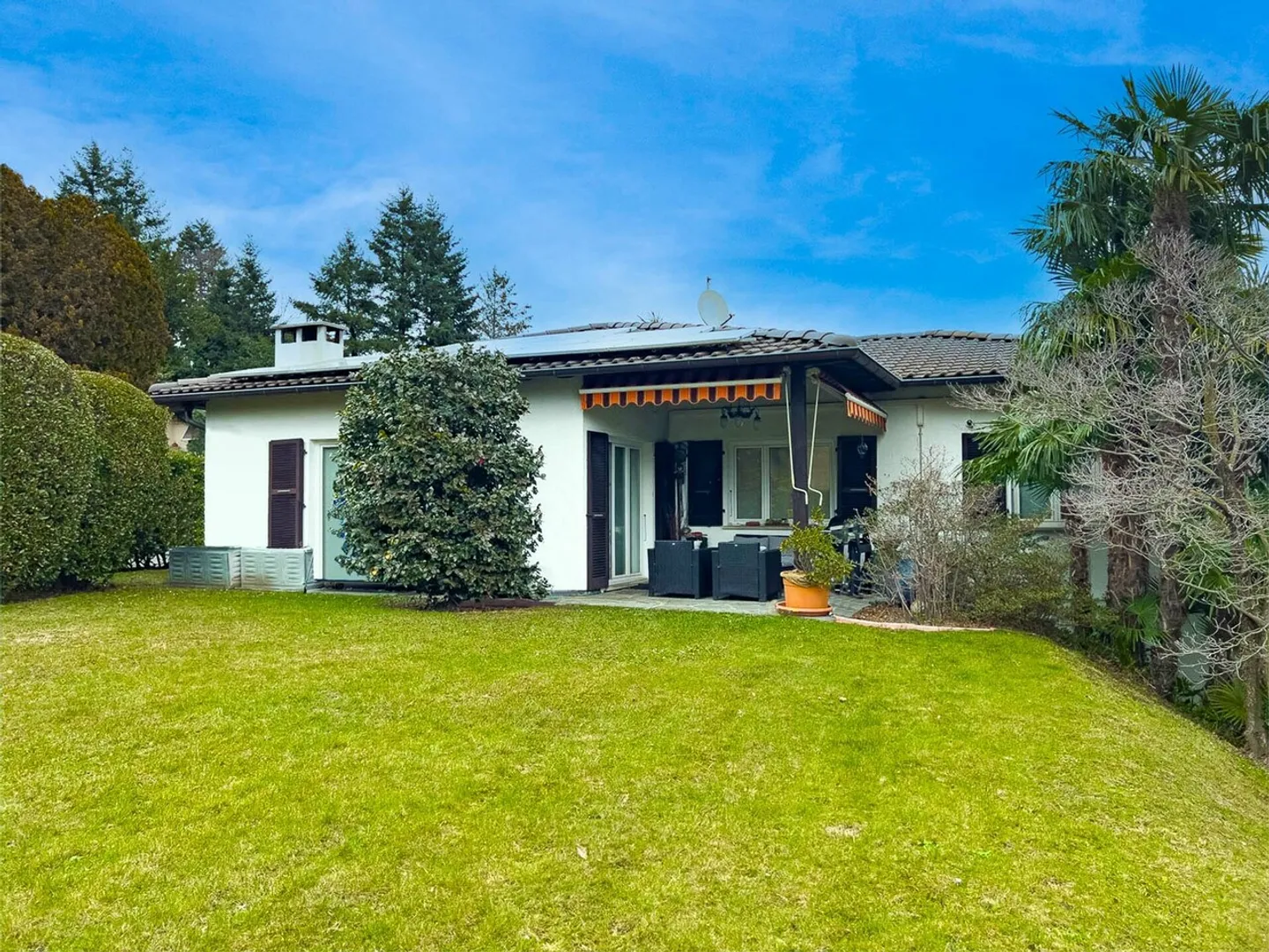 Doppelhaushälfte mit Garten in Bedano - Foto 1 von 6