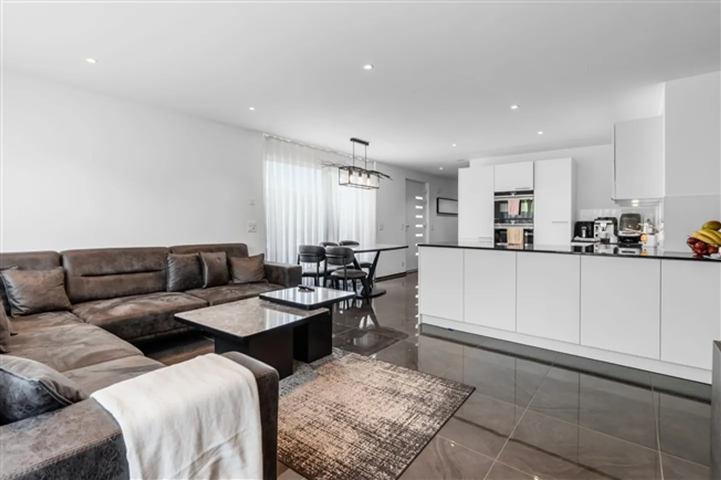 Maison individuelle moderne de 4,5 pièces avec PV à Reinach AG - Photo 3 sur 13