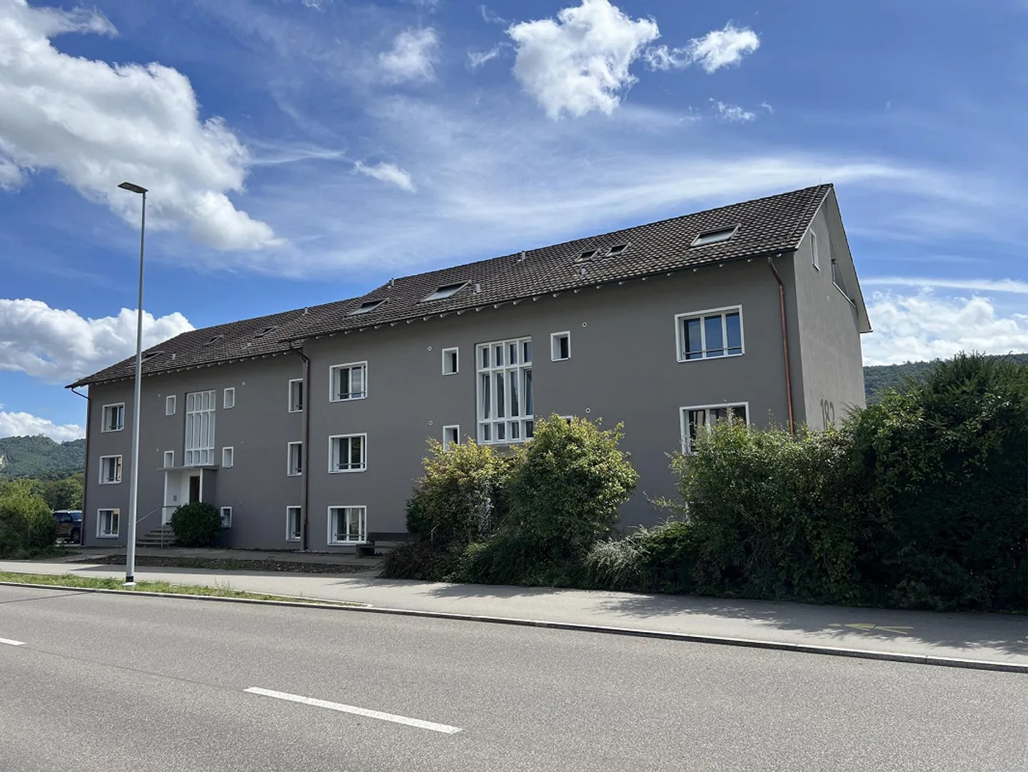 Prima locazione! - appartamento 3.5 stanze completamente ristrutturato e bello con grande balcone - Foto 8 di 9